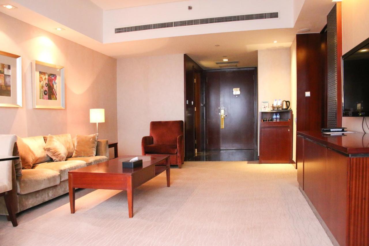 Crowne Plaza Yantai Sea View By Ihg Hotell Eksteriør bilde