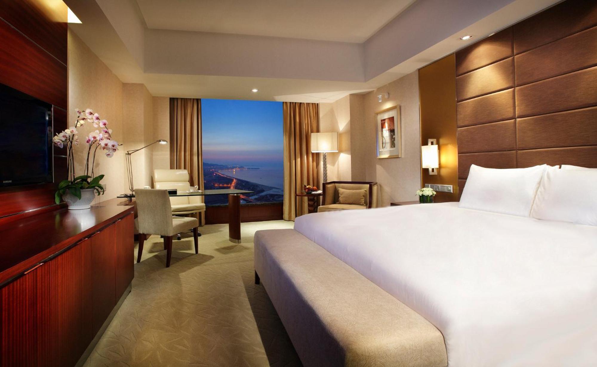 Crowne Plaza Yantai Sea View By Ihg Hotell Eksteriør bilde